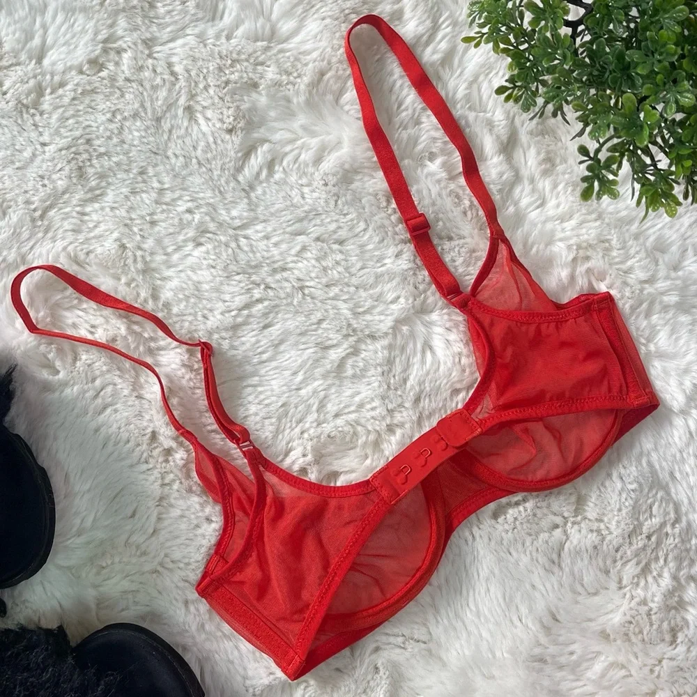 SKIMS Ultrafine Mesh Triangle Bra, Poppy Red – Size 32C - Picture 4 of 4